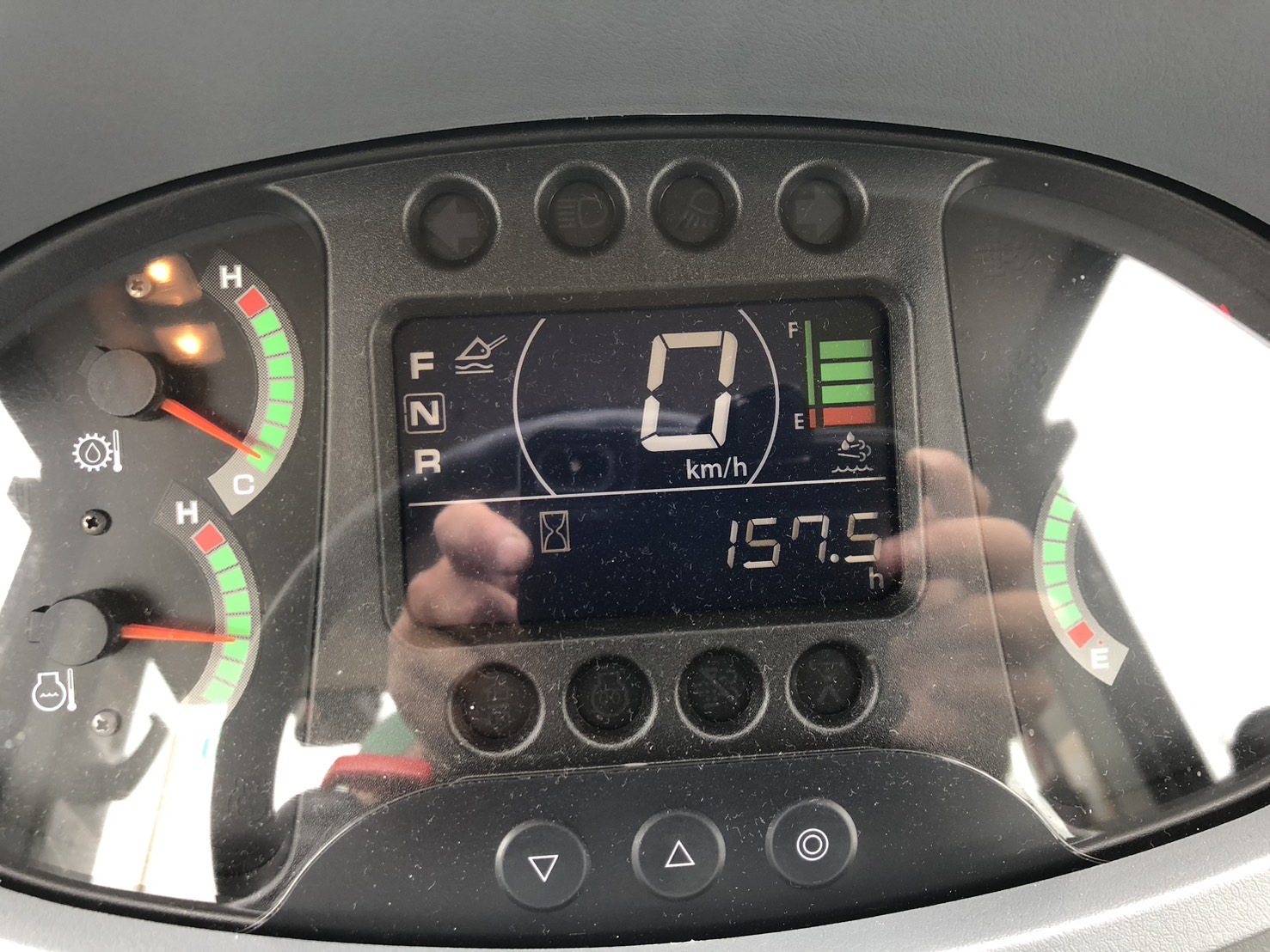 特選中古車　ZW100-6